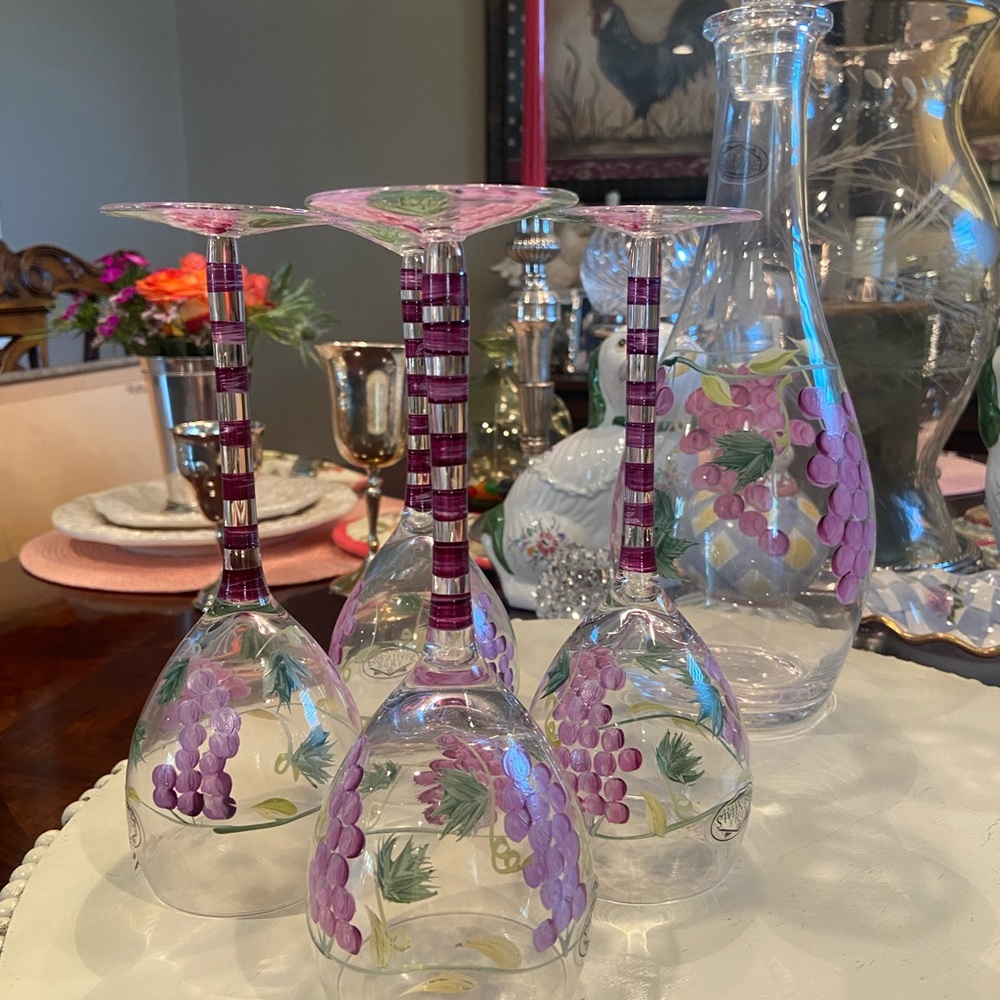 Hand Painted Decanter & 4 Wine Glasses Painted With Grapes and Leaves
